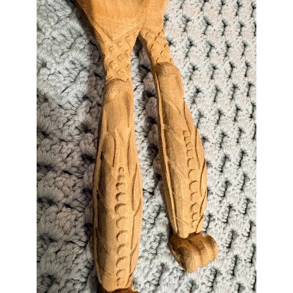 Hand Carved Wooden Salad Serving Set Folk Art Rustic Fork and Spoon 2 Piece‎